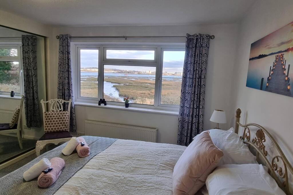 Waterfront - Holes Bay, Poole, Dorset Villa Dış mekan fotoğraf